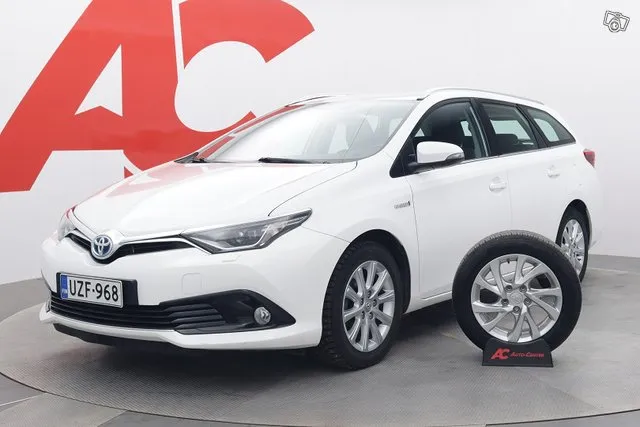 Toyota Auris Touring Sports 1,8 Hybrid Active - / Navi / Kamera / Merkki huoltokirja / Led-valot / Image 1