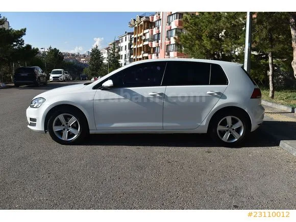 Volkswagen Golf 1.6 TDi BlueMotion Comfortline Image 3