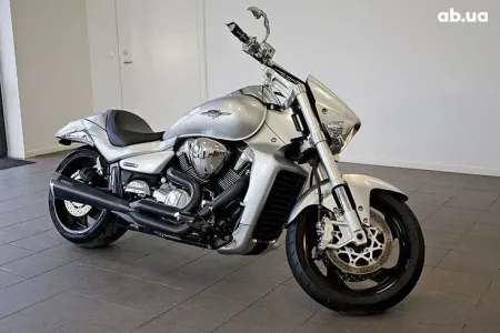 Suzuki VZR